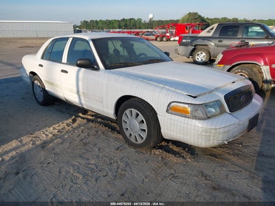 FORD CROWN VICTORIA 2011