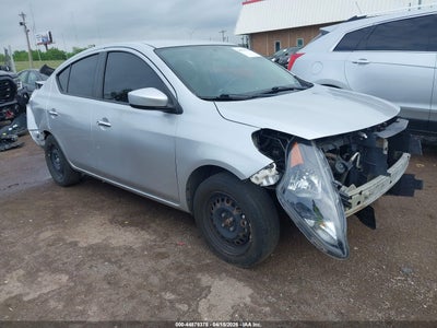 NISSAN VERSA 2019