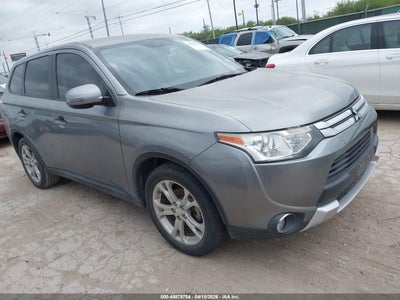 MITSUBISHI OUTLANDER 2015