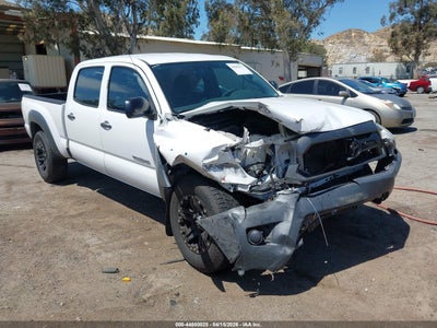 TOYOTA TACOMA 2015
