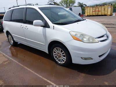 TOYOTA SIENNA 2008
