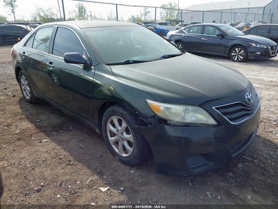 TOYOTA CAMRY 2011
