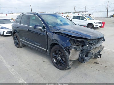 VOLKSWAGEN TOUAREG 2014