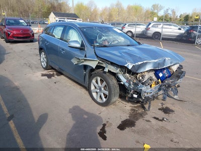 VOLVO V60 2017