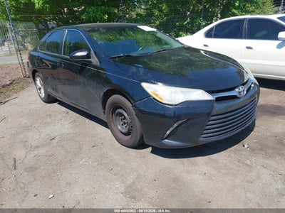 TOYOTA CAMRY 2015