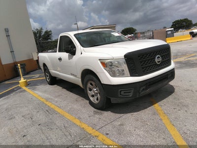 NISSAN TITAN 2017