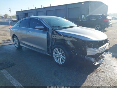 CHRYSLER 200 2015