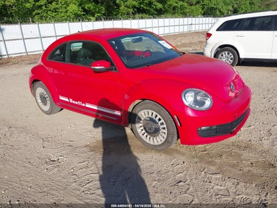 VOLKSWAGEN BEETLE 2014