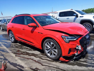 AUDI E-TRON 2021