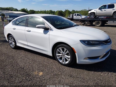 CHRYSLER 200 2015