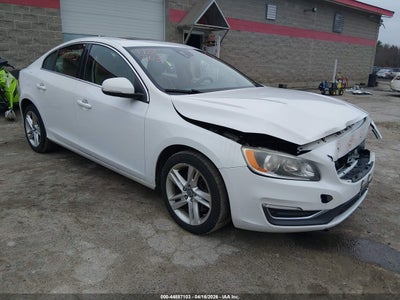 VOLVO S60 2015