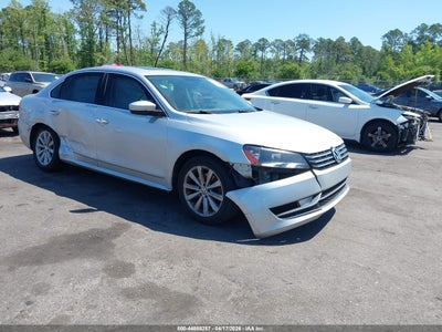 VOLKSWAGEN PASSAT 2012
