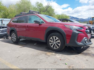 SUBARU OUTBACK 2025