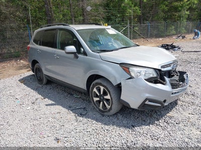 SUBARU FORESTER 2017
