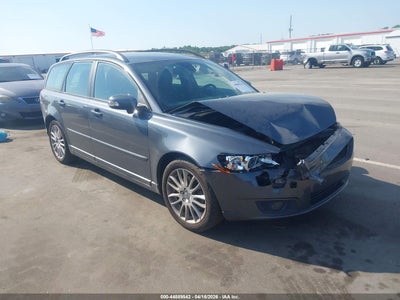 VOLVO V50 2011