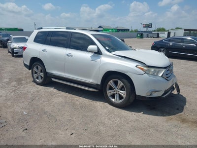 TOYOTA HIGHLANDER 2013