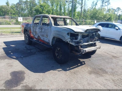 TOYOTA TACOMA 2017