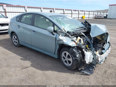 TOYOTA PRIUS 2012