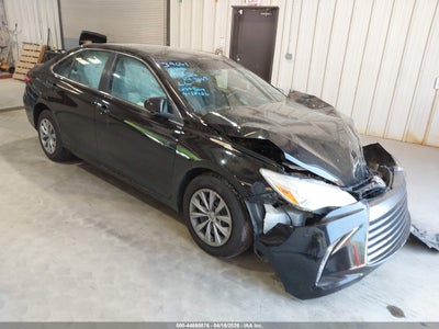 TOYOTA CAMRY 2016