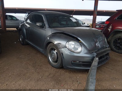 VOLKSWAGEN BEETLE 2016