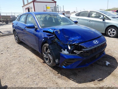 HYUNDAI ELANTRA 2024