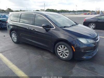 CHRYSLER PACIFICA 2017