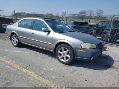 NISSAN MAXIMA 2000