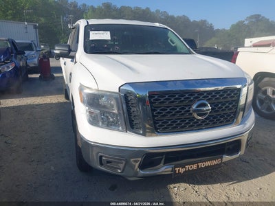 NISSAN TITAN 2017