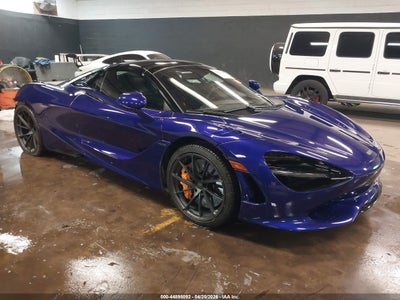 MCLAREN 750S 2025