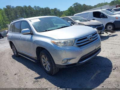 TOYOTA HIGHLANDER 2011