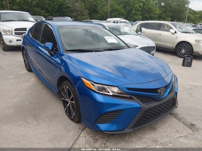 TOYOTA CAMRY 2018