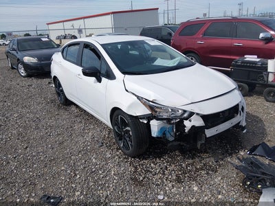 NISSAN VERSA 2024