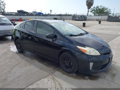 TOYOTA PRIUS 2015