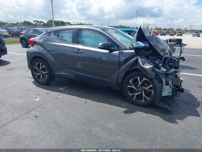 TOYOTA C-HR 2018