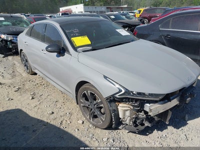 KIA K5 2023
