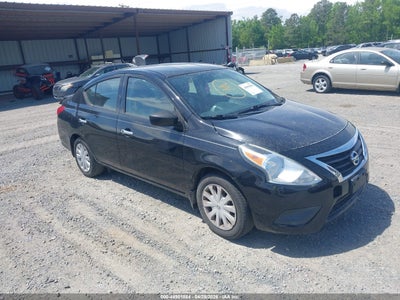NISSAN VERSA 2017