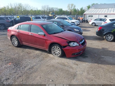 CHRYSLER 200 2013