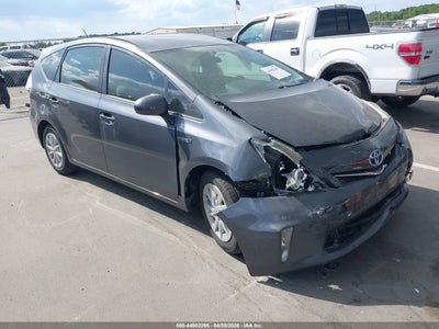 TOYOTA PRIUS V 2014
