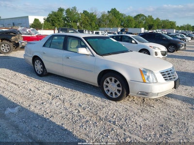 CADILLAC DTS 2010