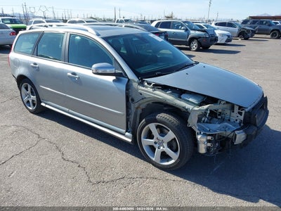 VOLVO V50 2011