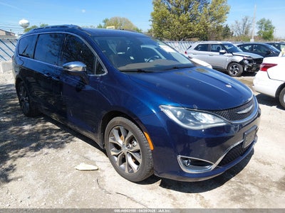 CHRYSLER PACIFICA 2017