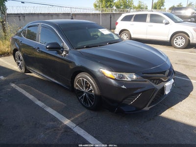 TOYOTA CAMRY 2019