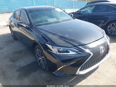 LEXUS ES 2025