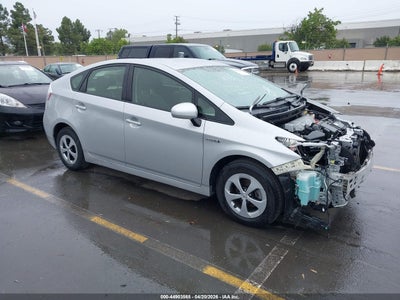 TOYOTA PRIUS 2015