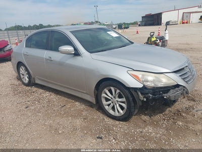 HYUNDAI GENESIS 2013
