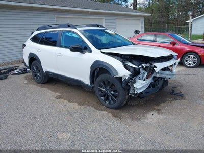 SUBARU OUTBACK 2025