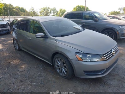 VOLKSWAGEN PASSAT 2012