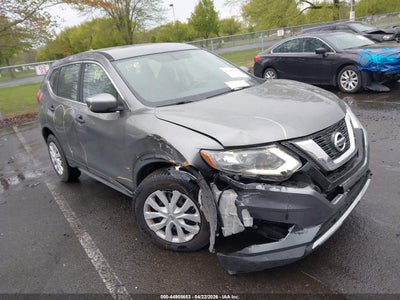 NISSAN ROGUE 2017
