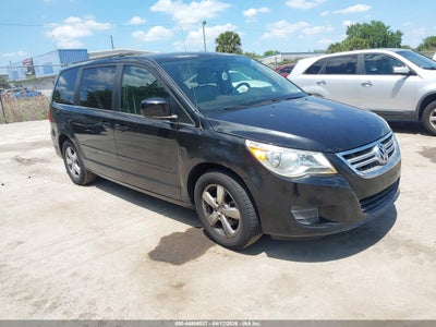 VOLKSWAGEN ROUTAN 2011