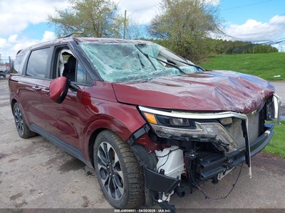 KIA CARNIVAL MPV 2024